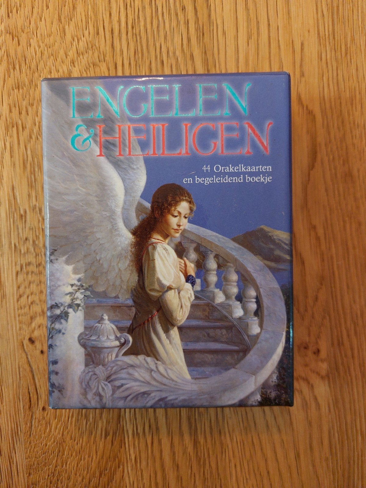 Doreen Virtue - Engelen en Heiligen, Boeken, Tarot of Kaarten leggen, Overige typen, Ophalen of Verzenden, Zo goed als nieuw