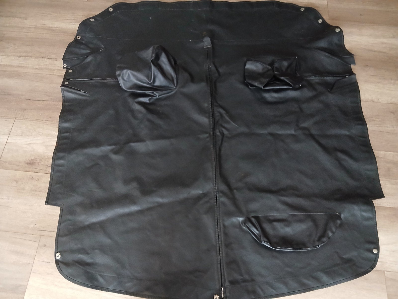 Zwarte leren 2 delig tonneau cover voor MGB, Gebruikt, Achterklep, Ophalen of Verzenden, Achter