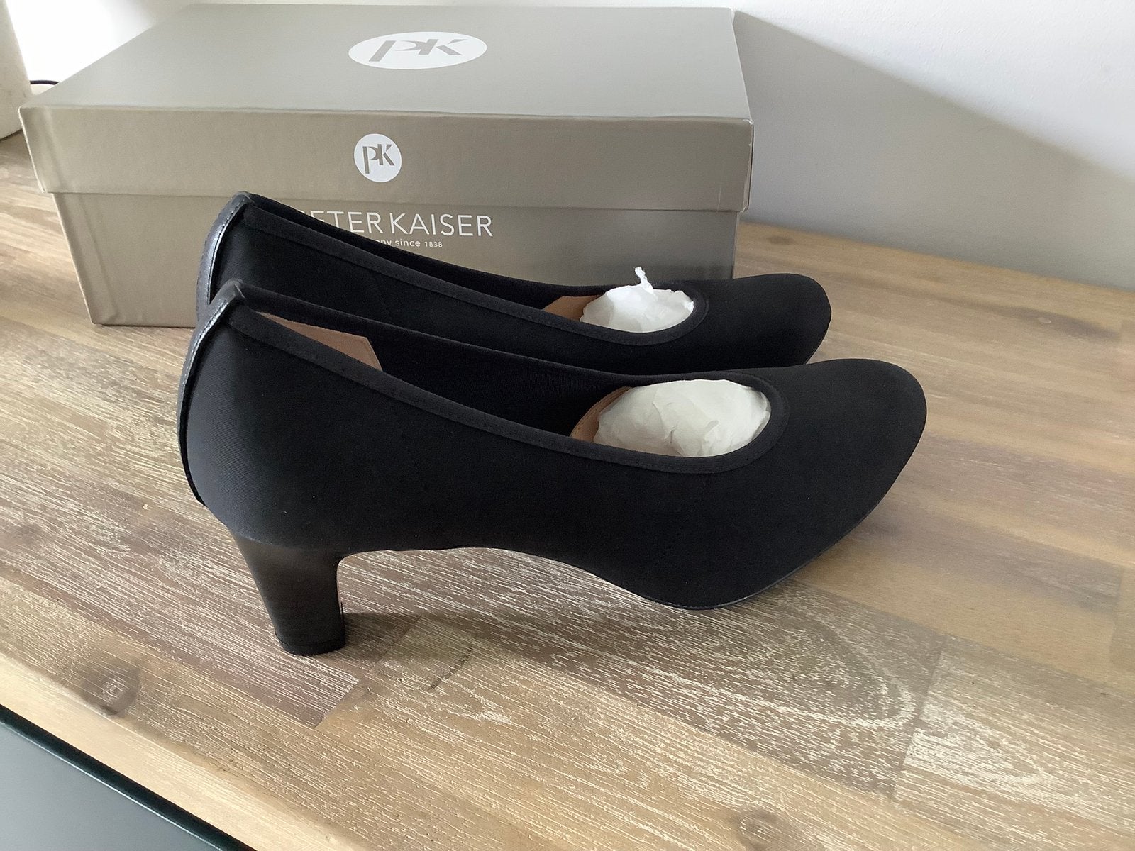 Peter kaiser pumps maat 4.5, Kleding | Dames, Ophalen of Verzenden, Nieuw, Zwart, Pumps