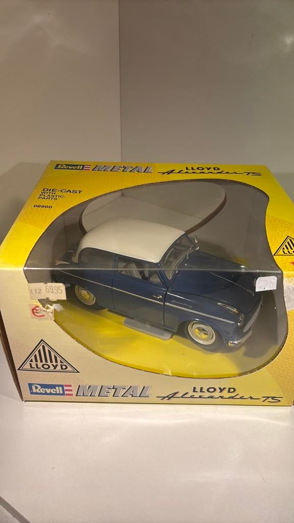Lloyd alexander ts revell 1.18, Revell, Ophalen of Verzenden, A, A
