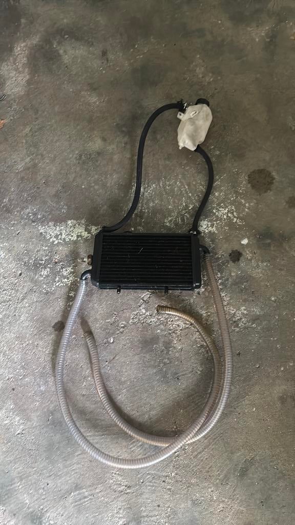 Hexagon radiateur met zip sp kvs tankje, Ophalen of Verzenden, Zo goed als nieuw