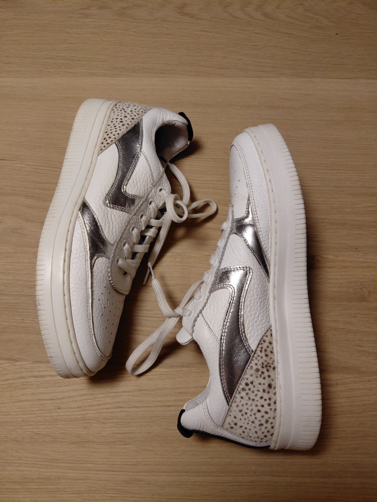 MARUTI, sneakers, wit-zilver, 41, i.g.st, Kleding | Dames, Wit, Ophalen of Verzenden, Maruti, Sneakers of Gympen