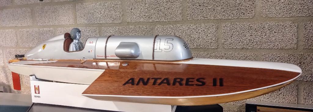 Uniek RC hydroplane legendarische Ferrari Antares II - 64cm, Ophalen of Verzenden, Nieuw, Groter dan 1:32, Overige merken