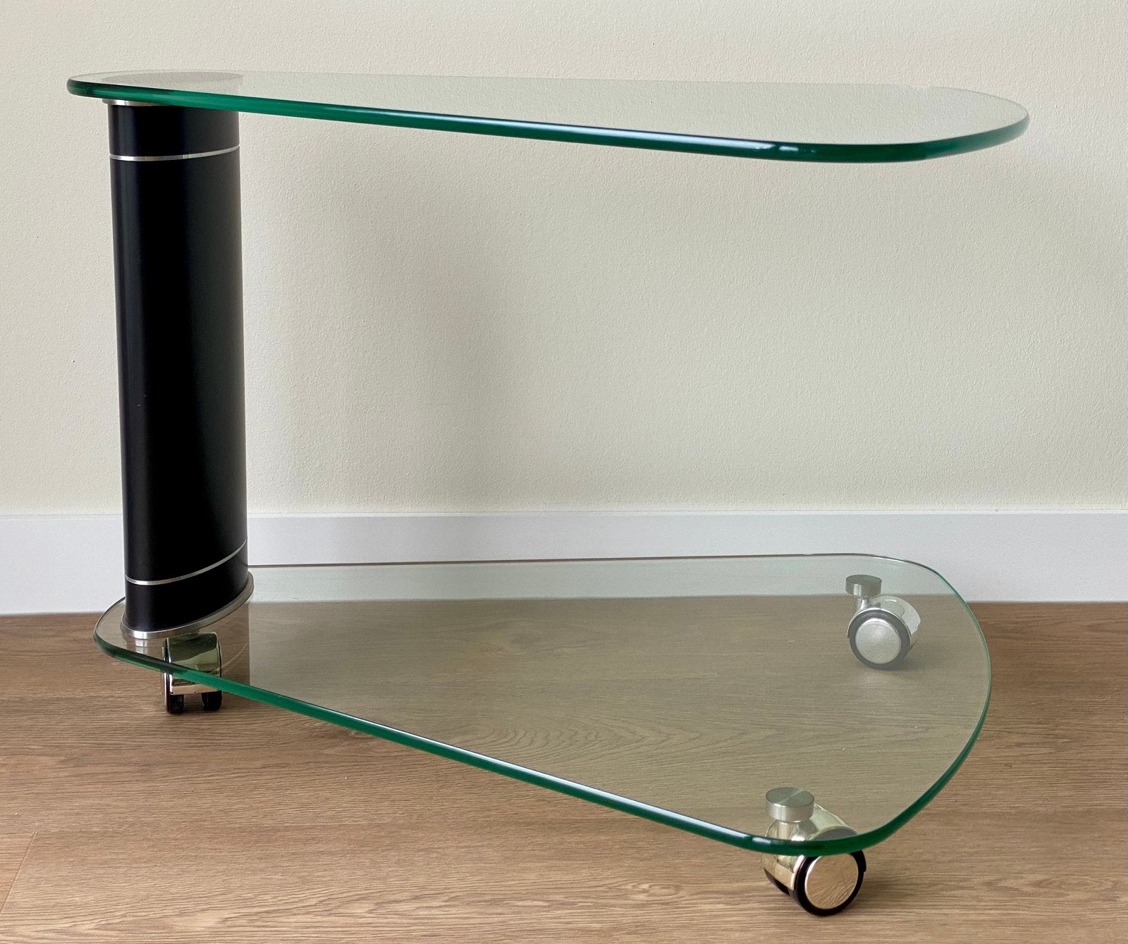 Stresless (Ekornes) glazen bijzettafel, Huis en Inrichting, Tafels | Sidetables, Ophalen, Modern design, 50 tot 100 cm, Overige vormen