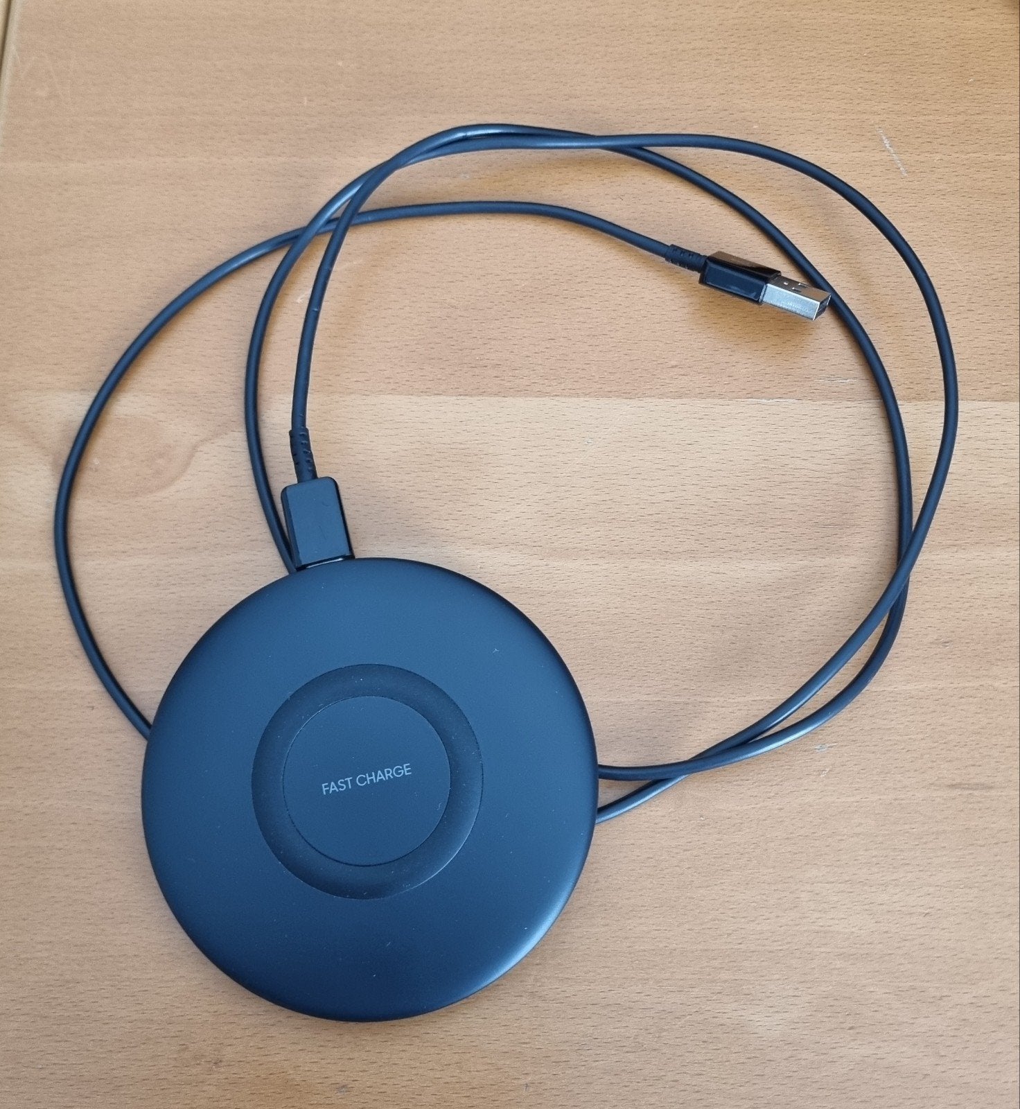 Samsung Fast Wireless Charger EP-P1100 Zwart met kabel, Ophalen of Verzenden, Zo goed als nieuw, Samsung