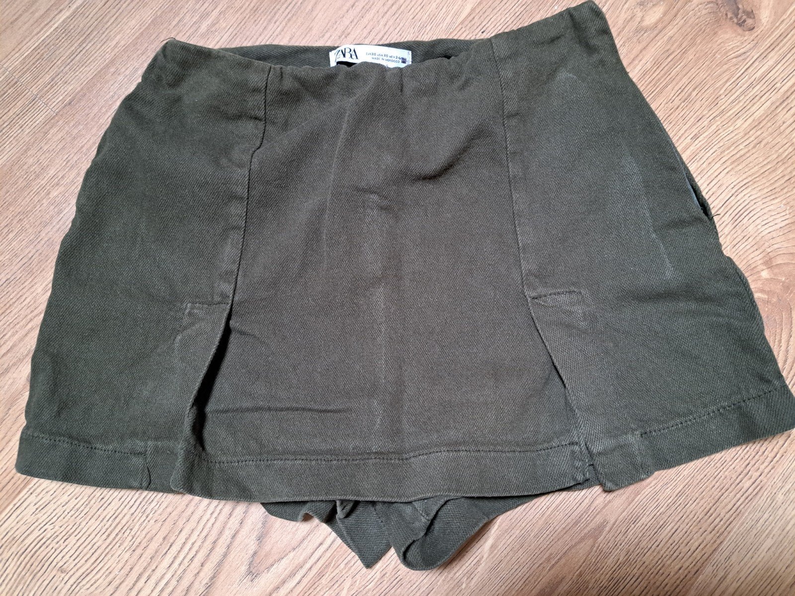 Zara legergroene skort/rokje met korte broek XS, Kort, Zara, Ophalen of Verzenden, Maat 34 (XS) of kleiner
