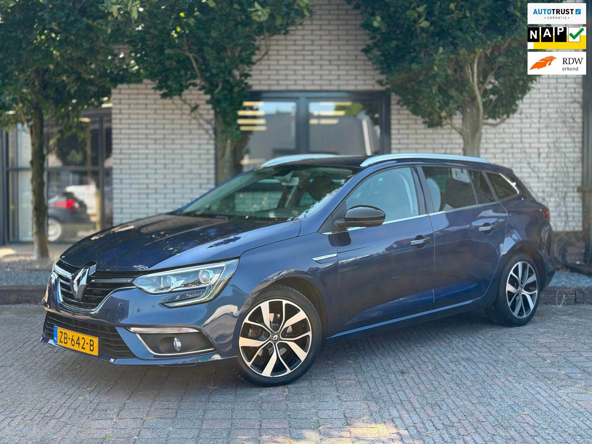 Renault Mégane Estate 1.3 TCe Limited Navi|PDC A|ClimateCon, Stof, Gebruikt, 4 cilinders, Blauw