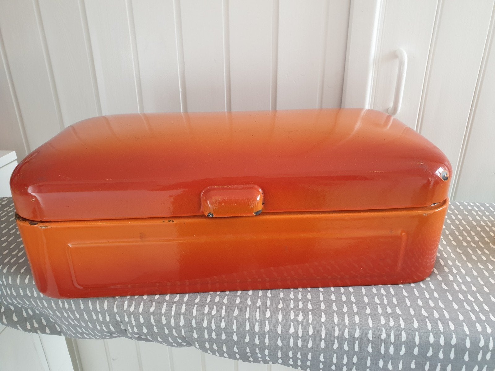 Vintage broodbox, Antiek en Kunst, Antiek | Emaille, Ophalen