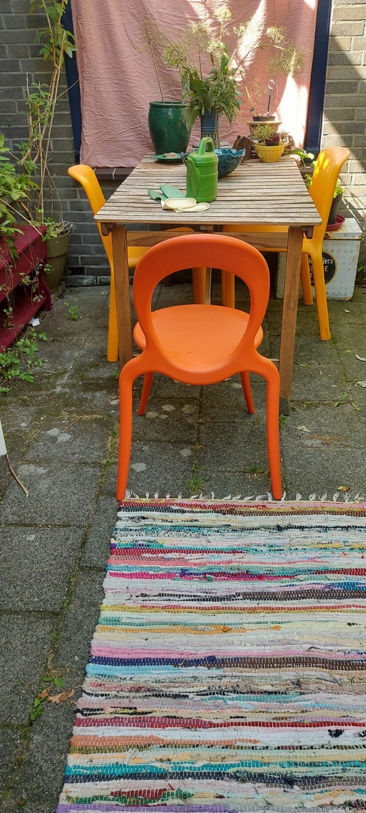 Stoel oranje kunststof tuinstoel, Ophalen, Kunststof