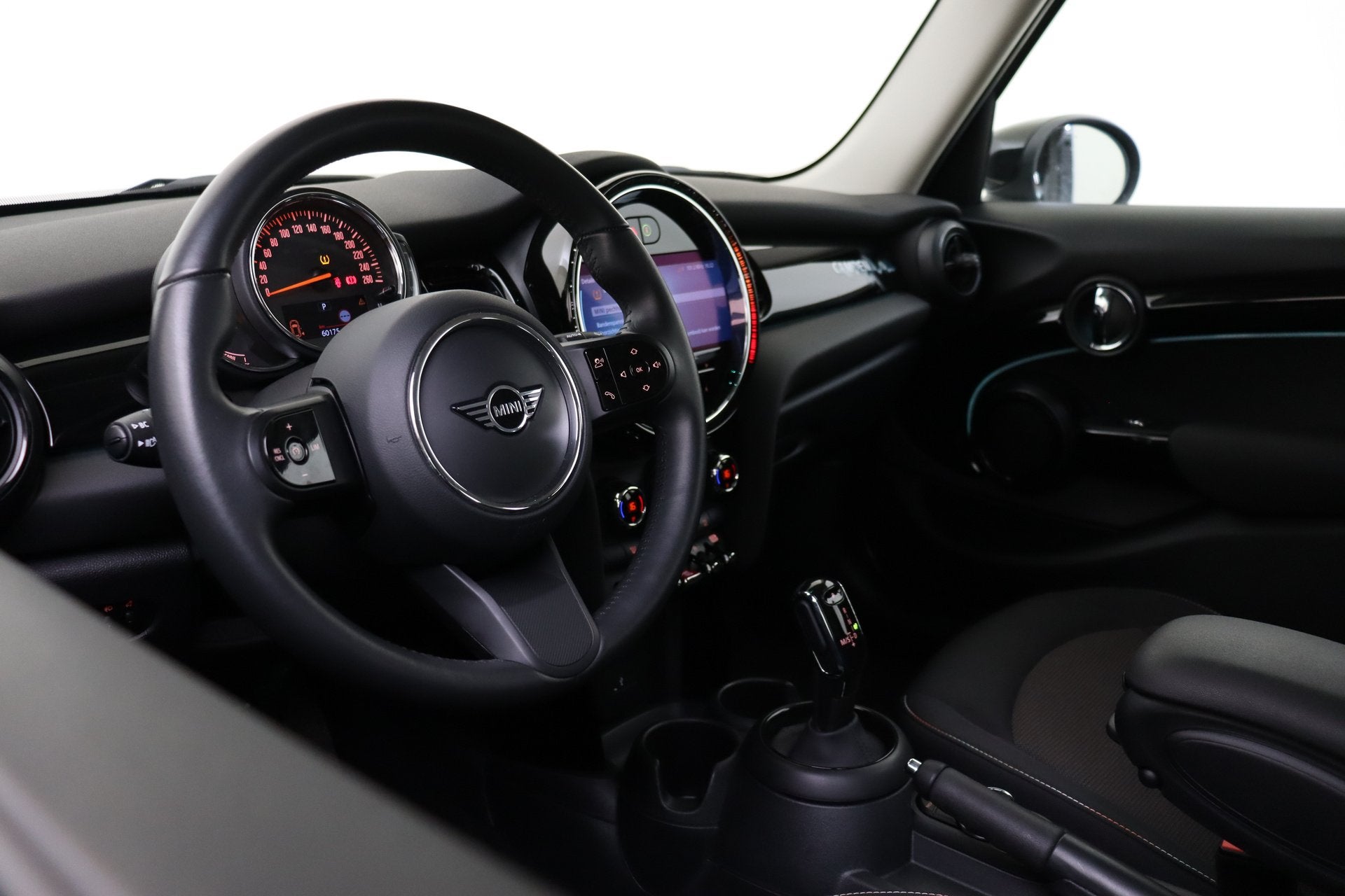 MINI Hatchback Cooper Classic Automaat / LED / Cruise Contro, Auto's, Mini, Gebruikt, Met garantie (alle), Origineel Nederlands