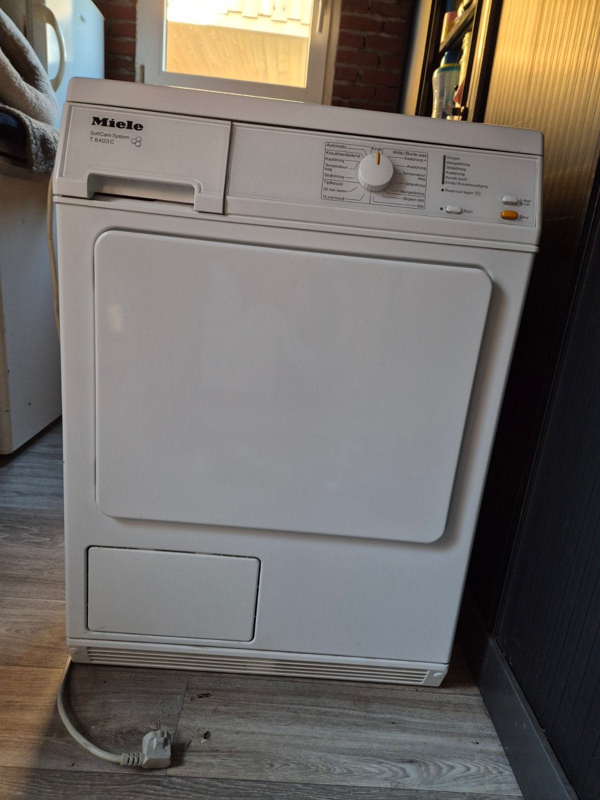 Miele T8403C SoftCare System Condensdroger, Ophalen, 6 tot 8 kg, Gebruikt, Voorlader