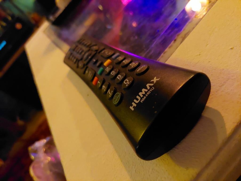 Humax afstandsbediening RM-H01U in perfecte staat, Audio, Tv en Foto, Afstandsbedieningen, Ophalen of Verzenden, Zo goed als nieuw