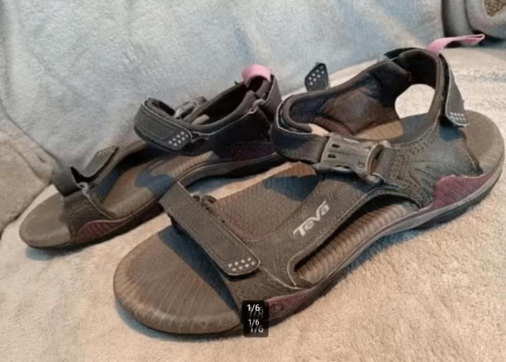 Teva dames sandalen maat 41 (uk 7), Gedragen, Sandalen of Muiltjes, Ophalen of Verzenden