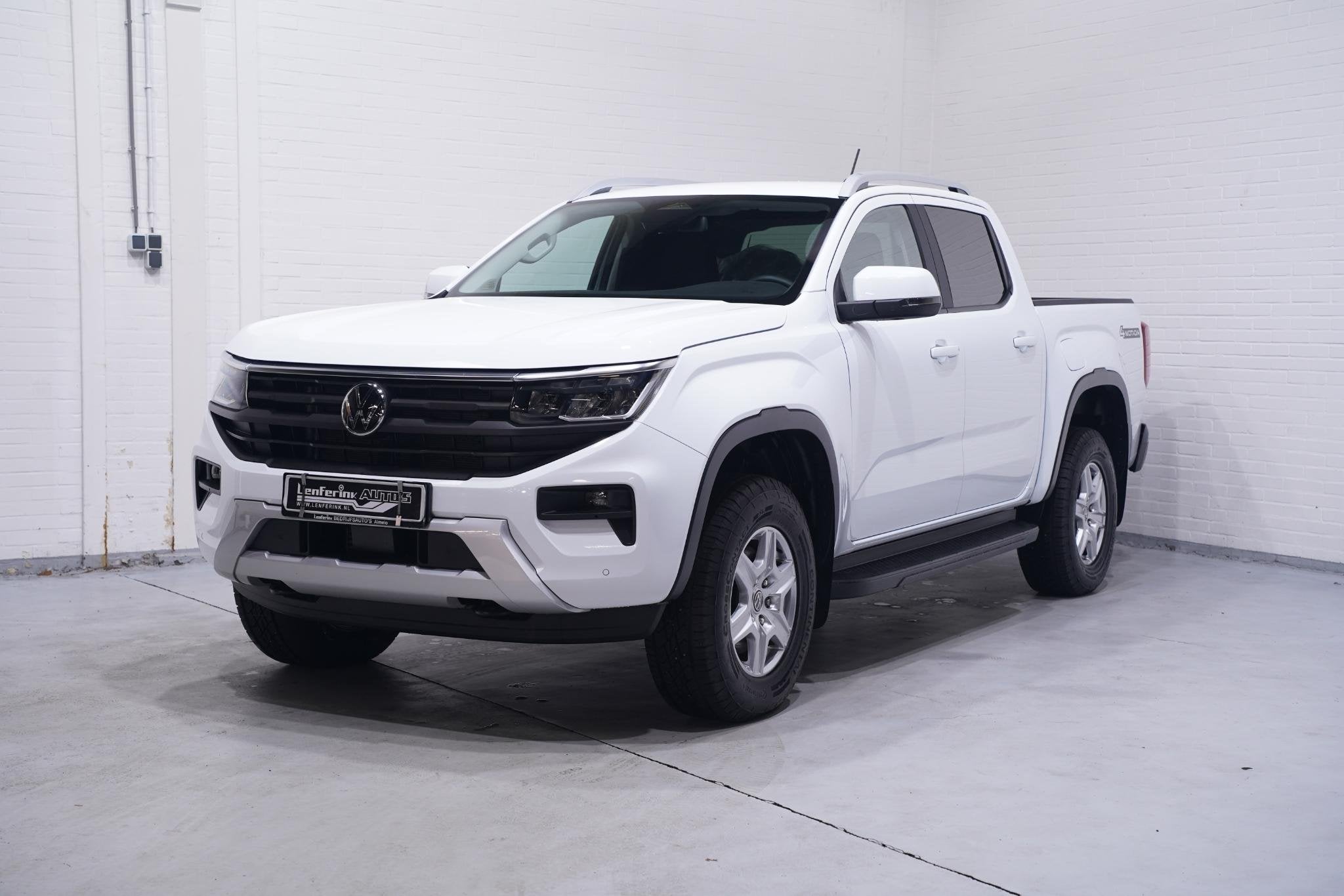 Volkswagen Amarok 2.0 TDI 205 pk Life Trekhaak 3.200 kg, 2-Z, Auto's, Volkswagen, Stof, Gebruikt, 4 cilinders, Wit