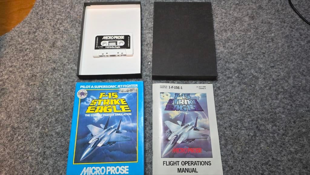 Commodore 64 F-15 Strike Eagle spel Micro Prose, Ophalen