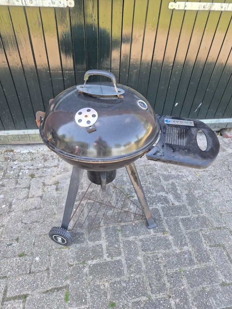 Grote bbq 55cm breed en 77cm hoog, Tuin en Terras, Houtskoolbarbecues, Ophalen, Gebruikt