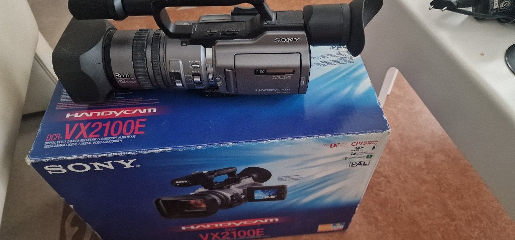 sony dcr-vx2100e, Ophalen, Zo goed als nieuw, Accu, Sony