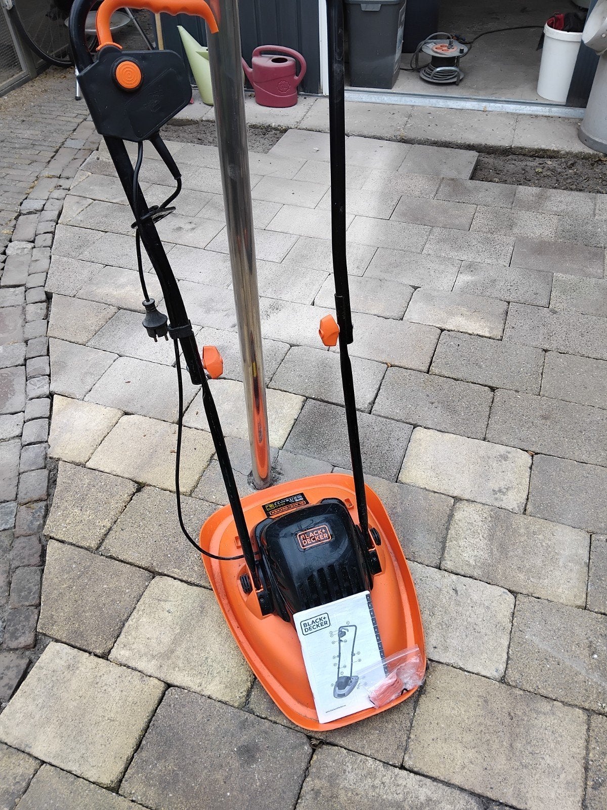 Black+Decker BEMWH551 Zweefmaaier 1200W, Ophalen, Gebruikt, Elektrische grasmaaier, Black+Decker