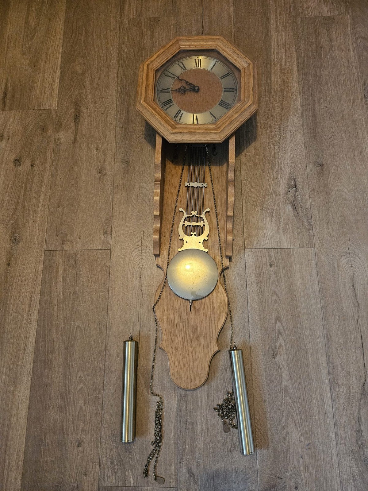 Vintage houten wandklok met slinger en gewichten, Ophalen