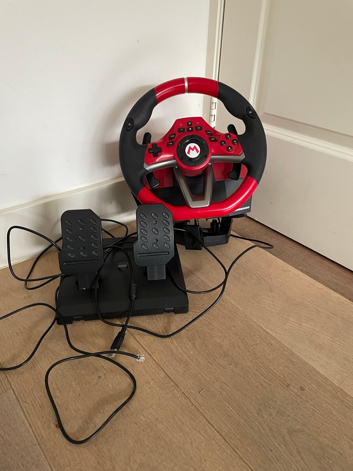 Hori Mario Kart Racestuur met pedalen voor Nintendo Switch, Ophalen, Racestuur, Nintendo, Zo goed als nieuw