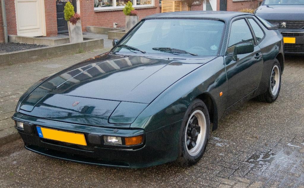 Porsche 944 2.5 Coupe 1983 Groen, Auto's, Achterwielaandrijving, Zwart, 4 stoelen, 163 pk