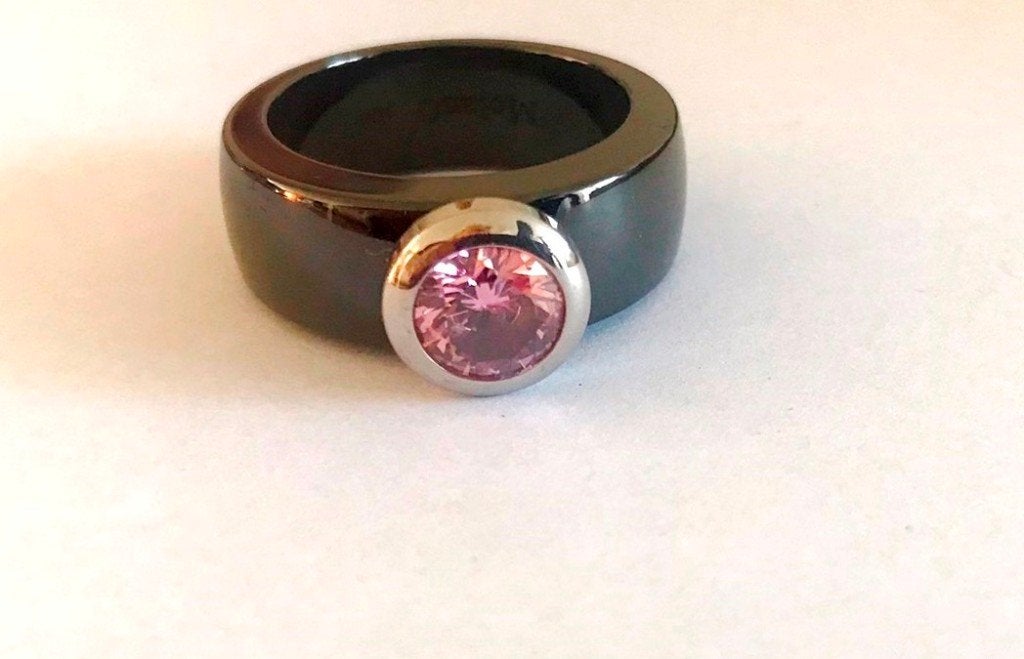 Prachtige Melano Twisted Ring, maat 21 KERAMIEK RING 60, Ophalen, Overige materialen, 20 of groter, Zwart