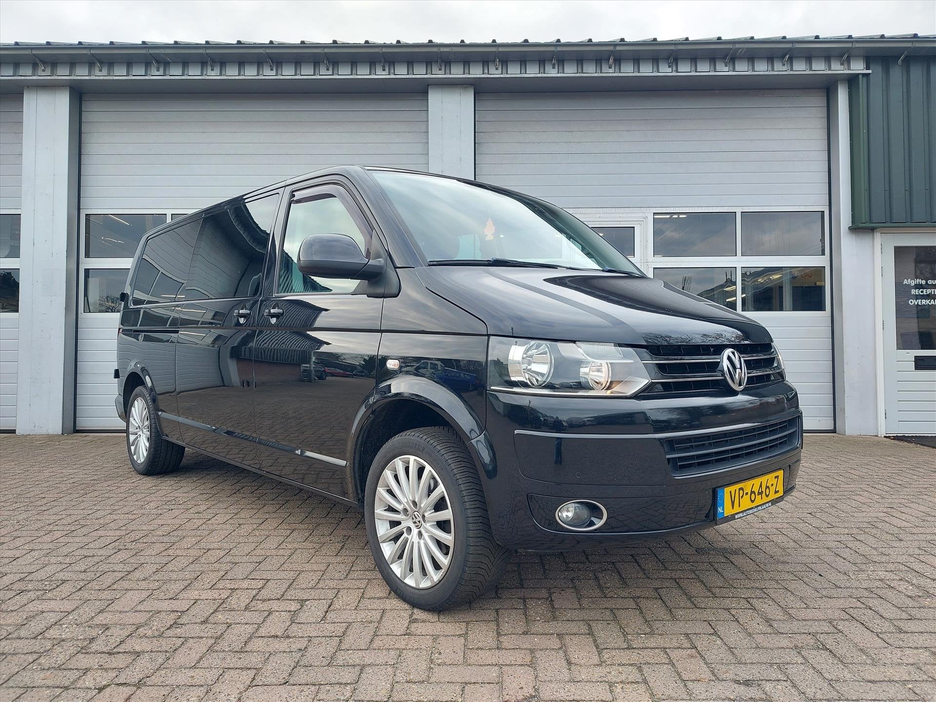 Volkswagen Transporter MOTOROMBOUW SINGLE TURBO, Auto's, Bestelauto's, Euro 5, Gebruikt, Zwart, 4 cilinders