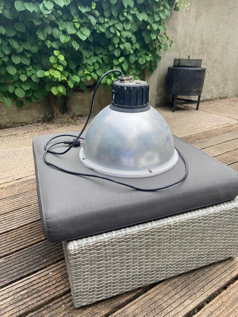 Heater in lampvorm voor zomeravonden, Ophalen of Verzenden, Gebruikt, Elektrisch, Plafond