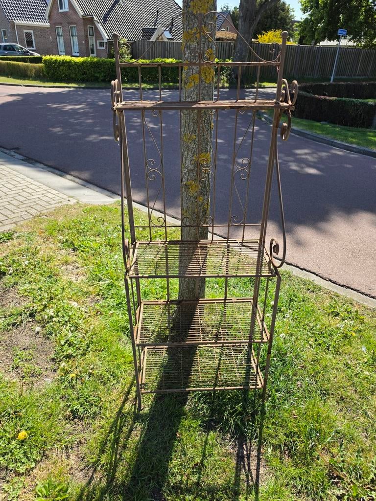 Te koop een mooie grote  etalage van ijzer, Antiek en Kunst, Ophalen