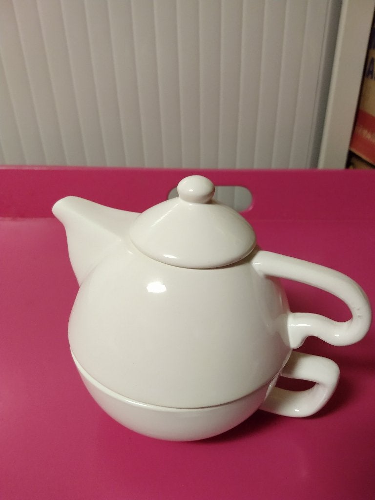 Theepot met kopje voor 1 persoon wit porselein. Bekijk, Nieuw, Ophalen of Verzenden, Bord(en), Overige stijlen