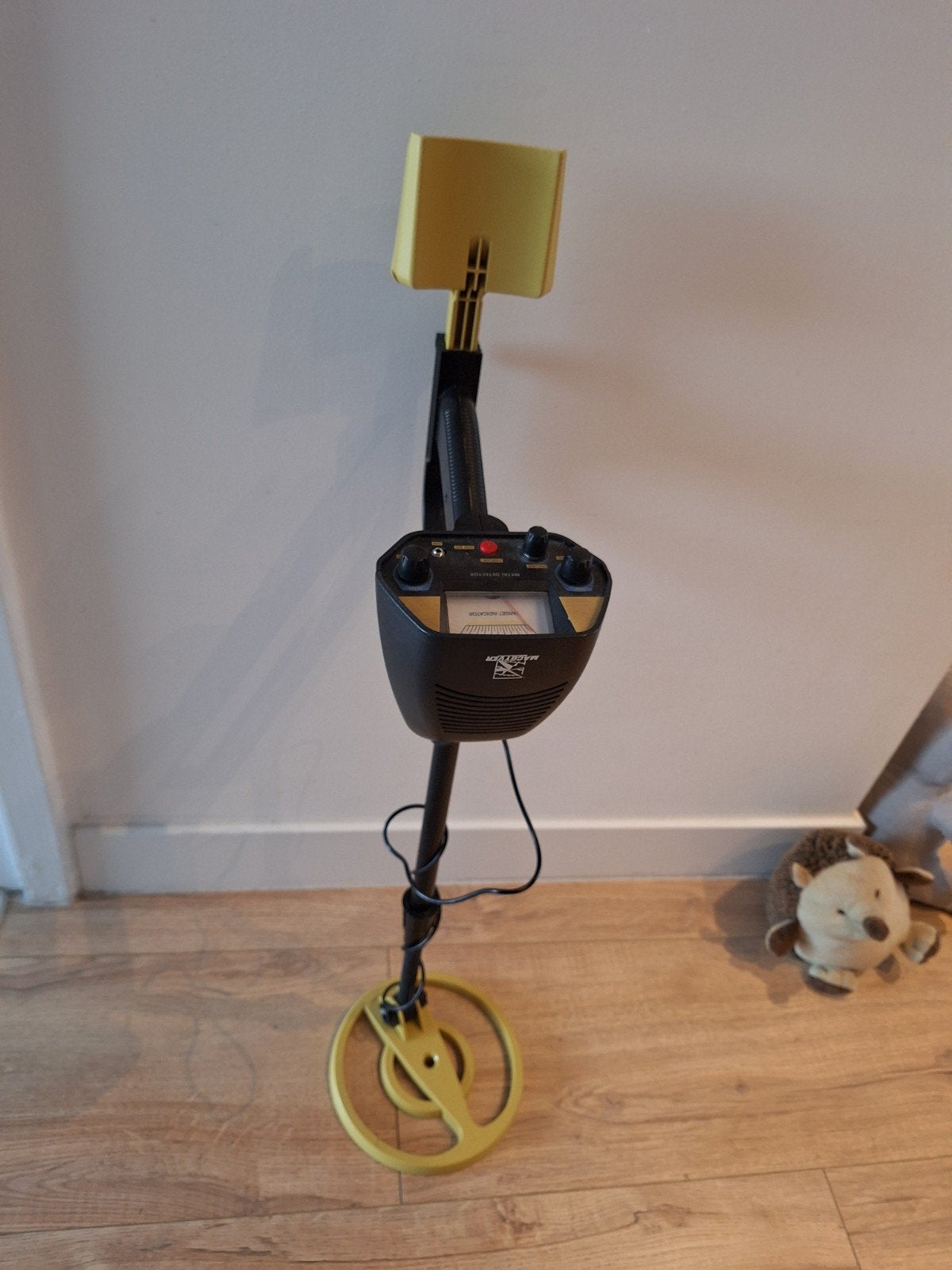Macgyver Metaaldetector., Ophalen