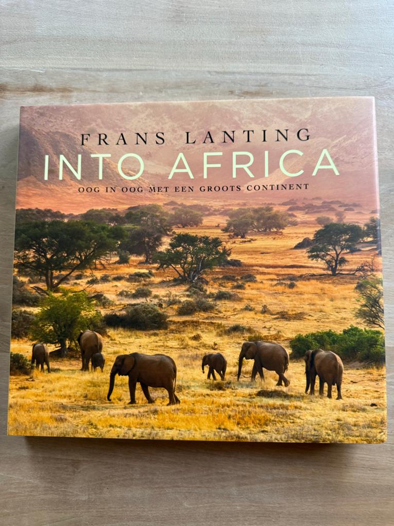 Frans Lanting: Into Africa - Oog in oog met een groots conti, Ophalen of Verzenden, Zo goed als nieuw, Natuur algemeen