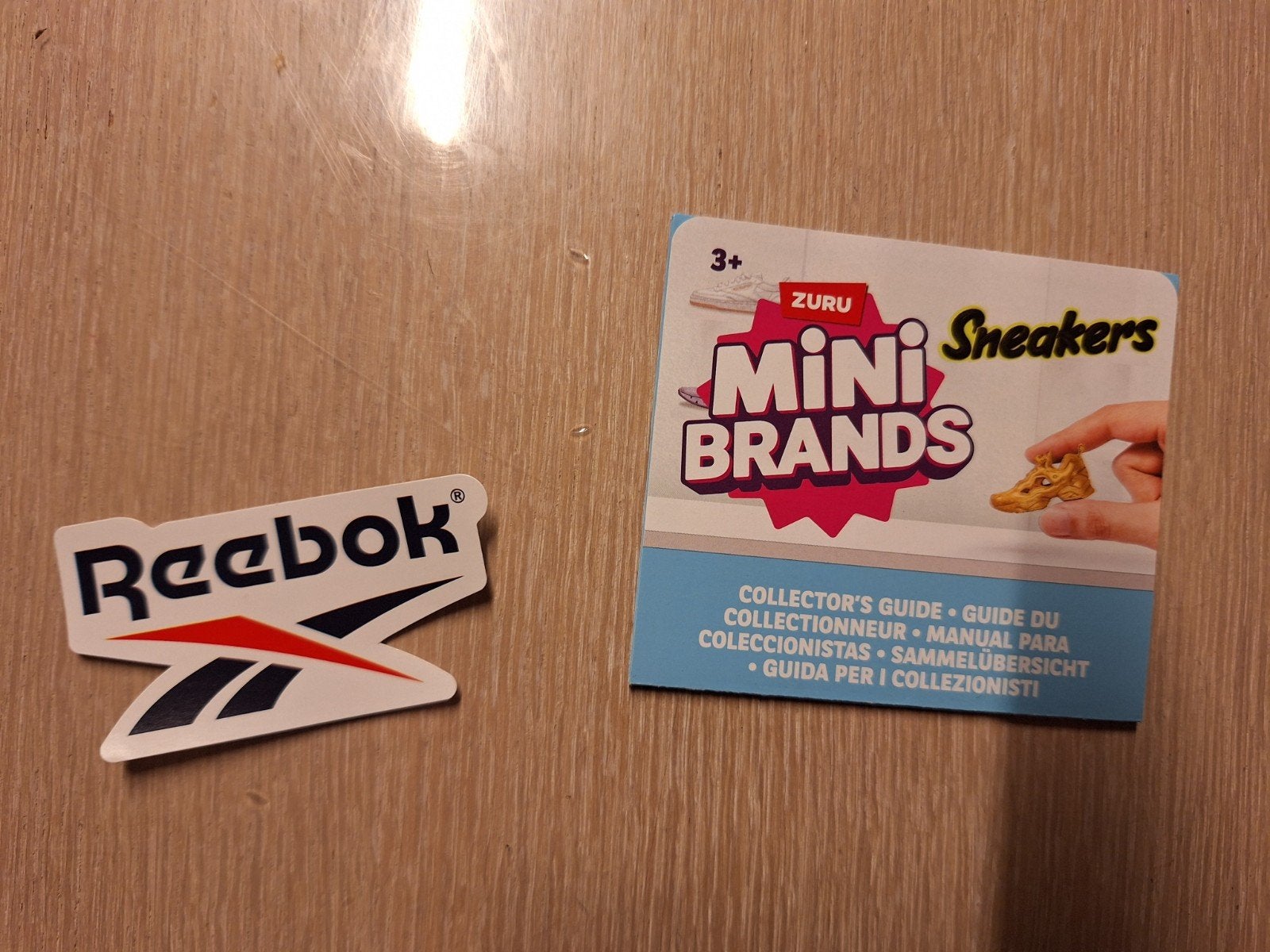 Mini brands Sneakers, Eén persoon