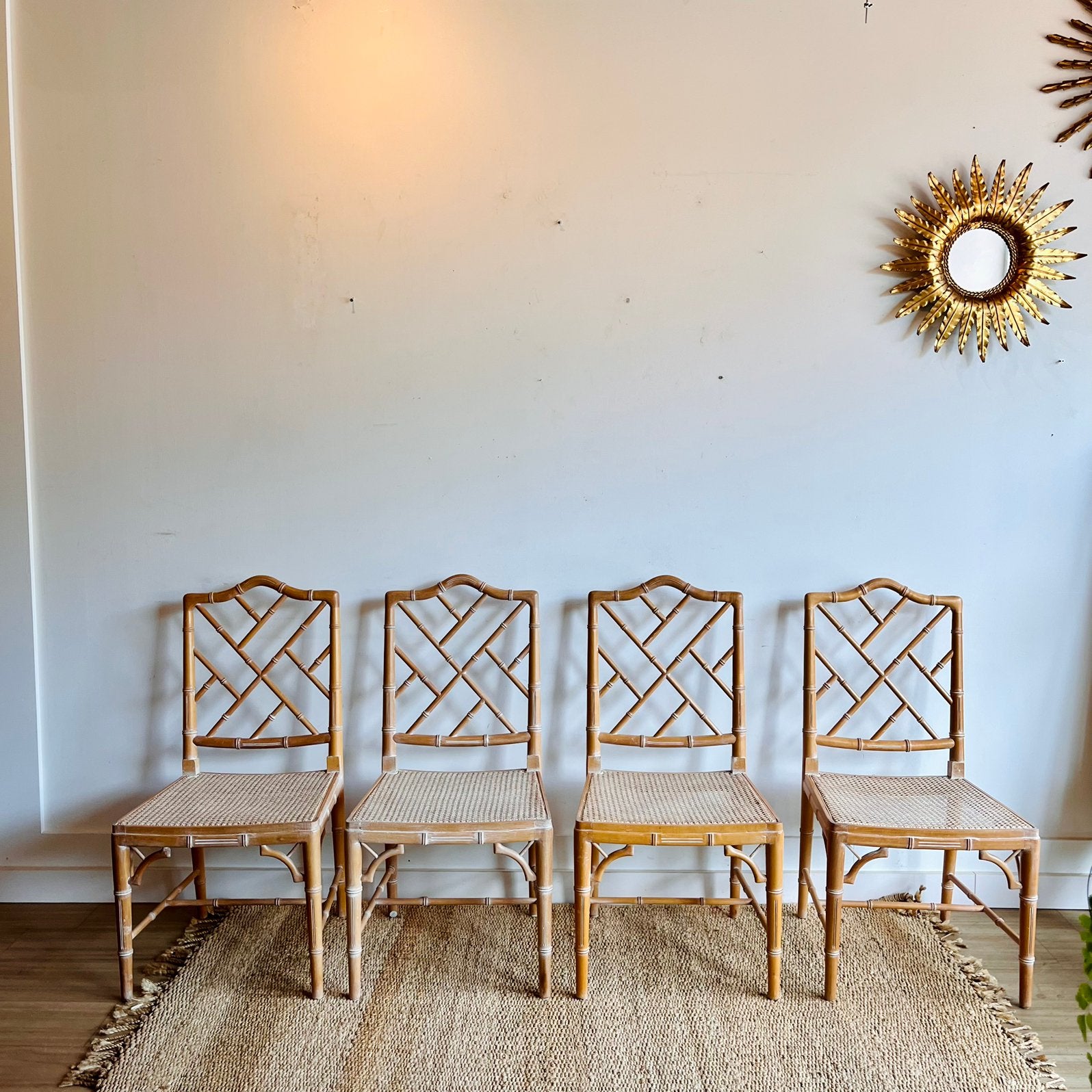 4 faux bamboo stoelen – Chinese Chippendale stijl vintage, Ophalen, Bruin, Vintage, Zo goed als nieuw