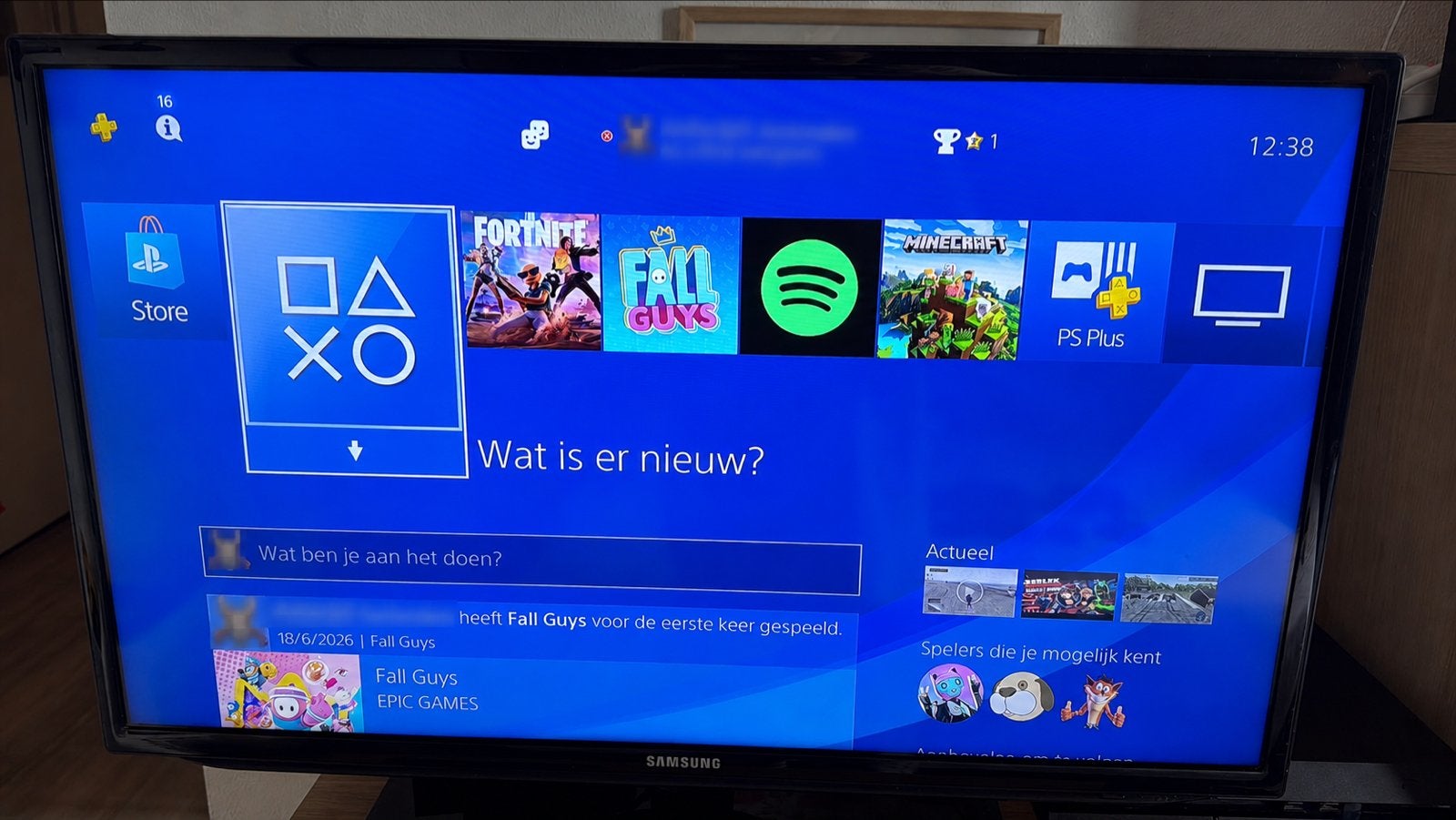 Playstation 4 met 4 controllers en oplaadstation, Spelcomputers en Games, Spelcomputers | Sony PlayStation 4, Ophalen of Verzenden