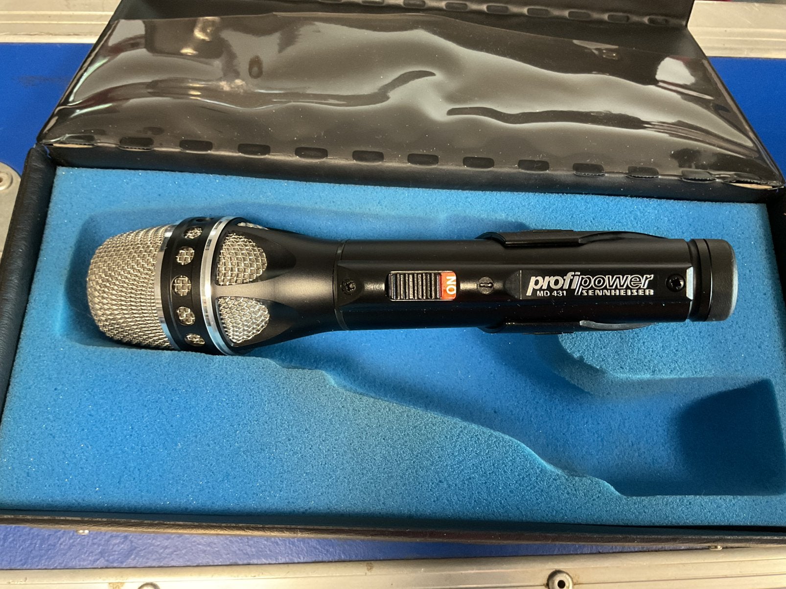 Sennheiser Microfoon met standaard en hoes (rek 3), Ophalen of Verzenden, Zo goed als nieuw, Zangmicrofoon