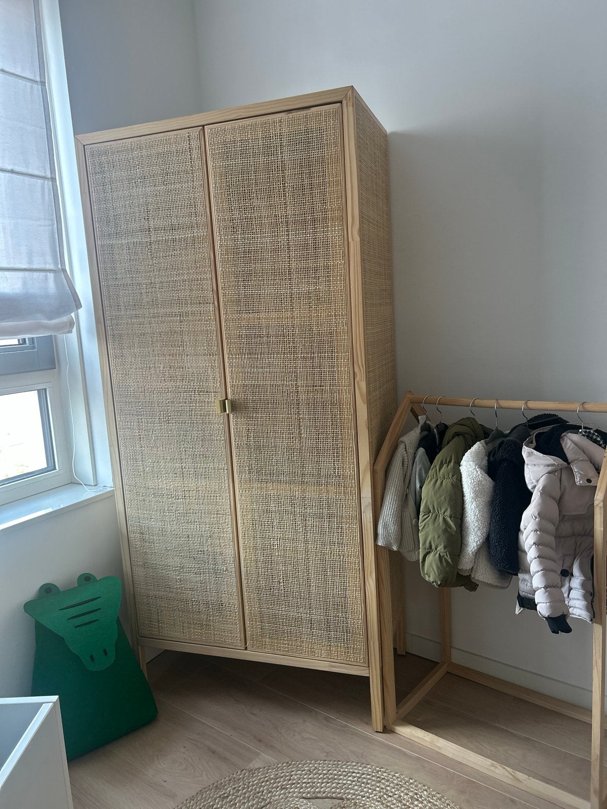 Houten kledingrek voor kinderen - Huisvormig, Ophalen, Zo goed als nieuw