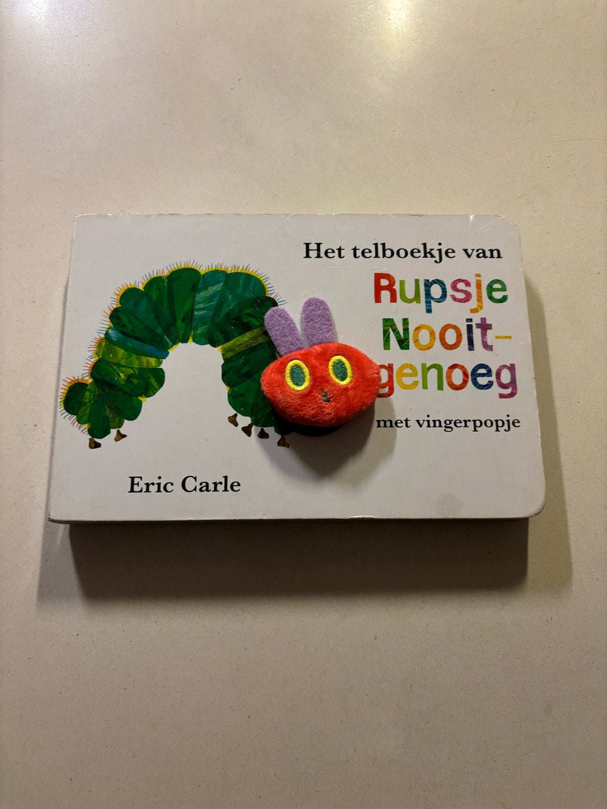 Het telboekje van Rupsje Nooitgenoeg met vingerpopje!, Ophalen of Verzenden, Zo goed als nieuw, Uitklap-, Voel- of Ontdekboek