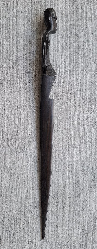 Bijzondere brievenopener van hout met een vrouw. uniek ?, Ophalen of Verzenden