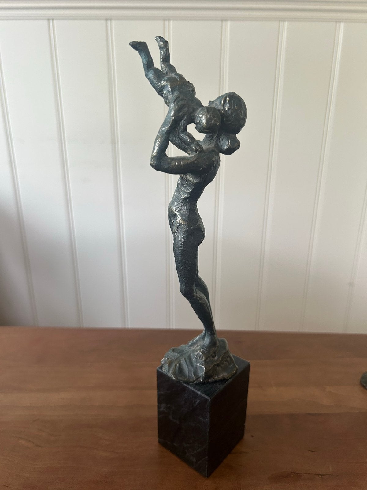 Bronzen beeld: Moeder en kind, Antiek en Kunst, Kunst | Beelden en Houtsnijwerken, Groep mensen, Ophalen of Verzenden, 20 - 50 cm