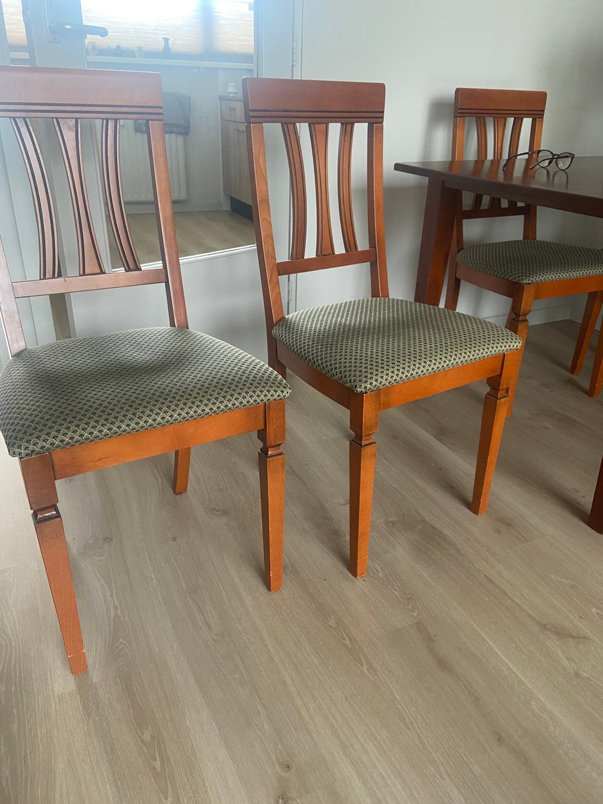 4 kersenhouten eethoek stoelen, Huis en Inrichting, Gebruikt, Bruin, Ophalen of Verzenden, Vier