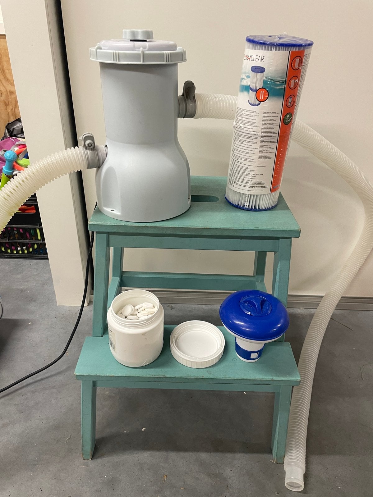 Bestway Flowclear Filterpomp, chloortabletten, chloordrijver, Ophalen of Verzenden, Zo goed als nieuw, Zwembadpomp