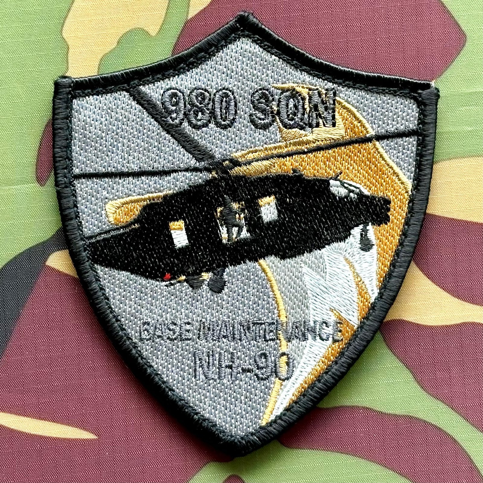 Patch RNLAF 980 SQN NH-90, Verzamelen, Ophalen of Verzenden, Luchtmacht, Nederland, Embleem of Badge