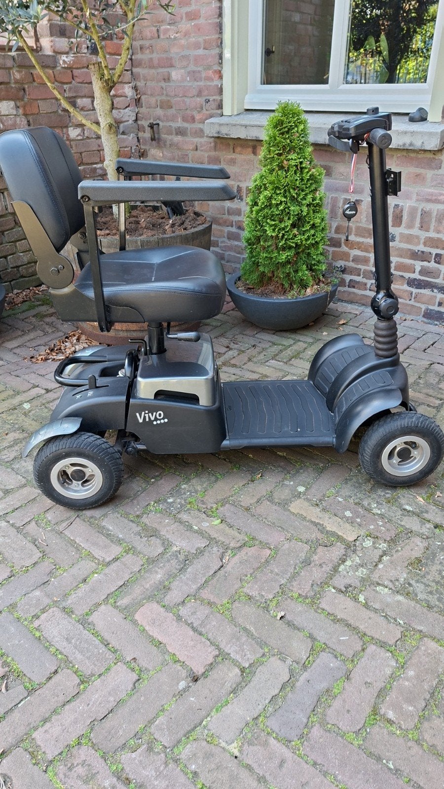 life&mobility opvouwbare in delen uitneembare scootmobiel, Ophalen, Zo goed als nieuw, Life and Mobility, 10 km/u of minder