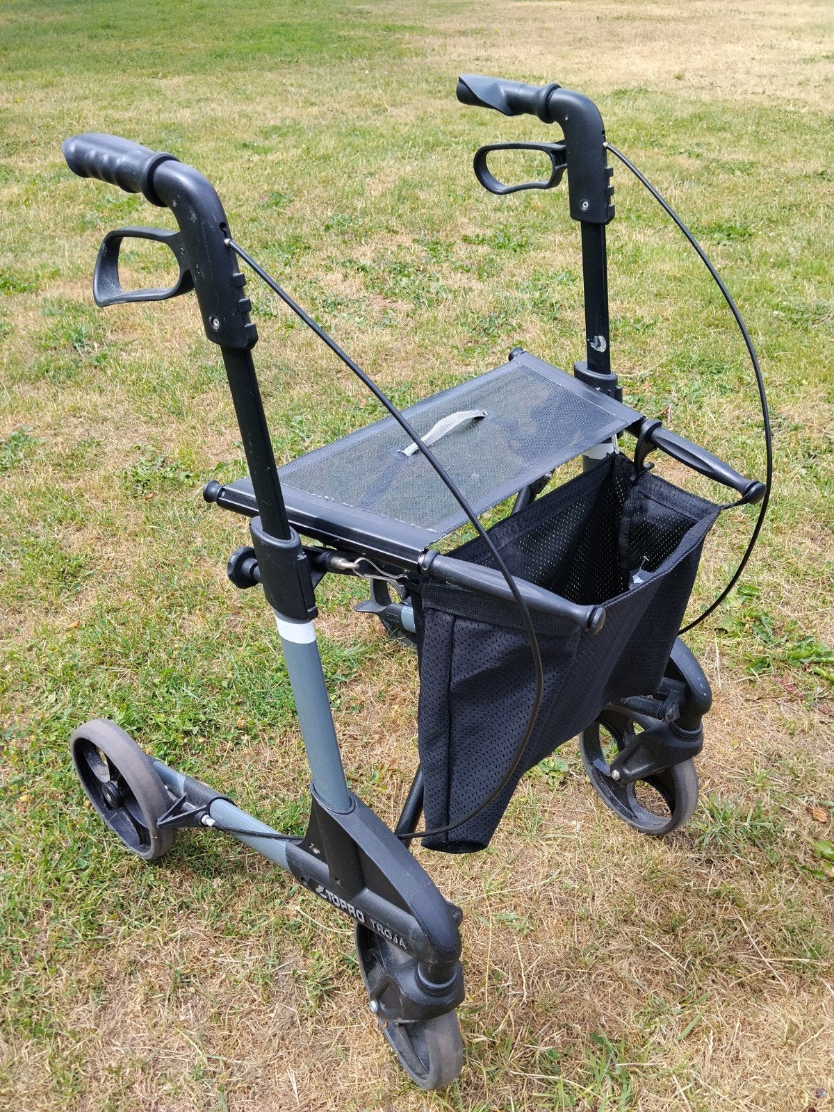 Topro Troya maat M rollator loopwagen rolator
In zeer goede, Diversen, Rollators, Ophalen of Verzenden, Zo goed als nieuw