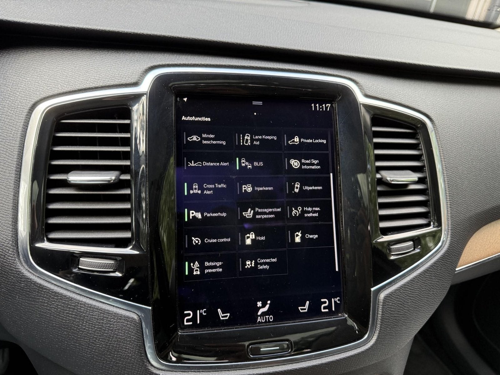 Foto 16 van Volvo XC90 2.0 T8 Twin Engine AWD Inscription