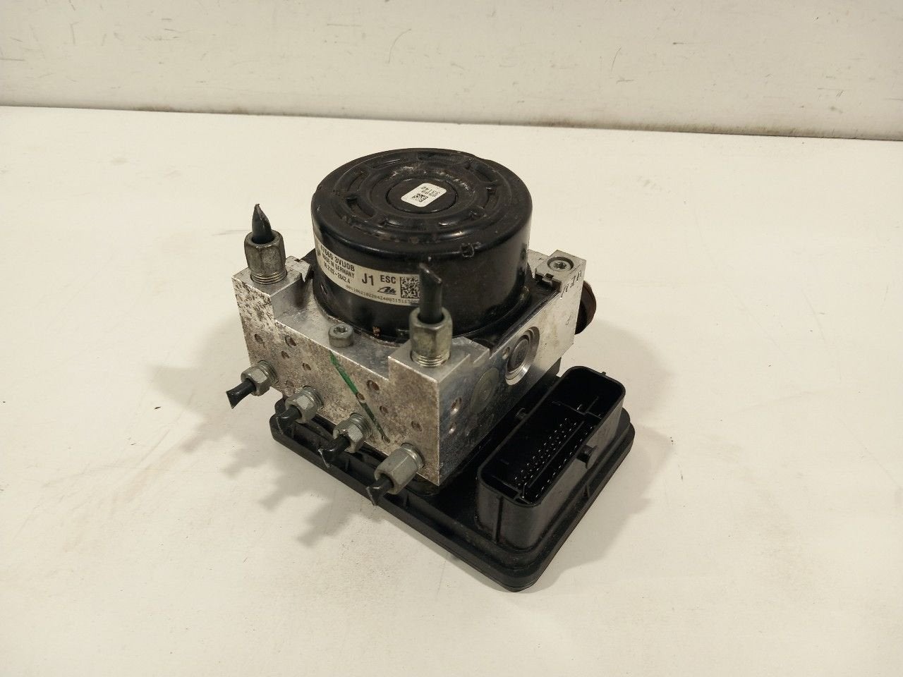 Abs pomp Nissan Note, Onderdelen@venauto.nl, Van der Ven Autorecycling B.V., Gebruikt, Ettenseweg 76, 4706 PB Roosendaal, The Netherlands