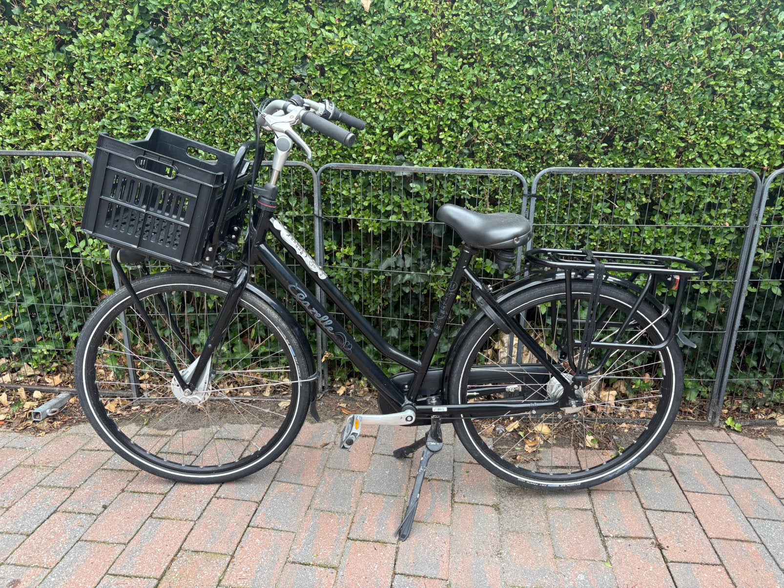 Gazelle miss grace dames fiets, Fietsen en Brommers, Fietsen | Dames | Omafietsen, Ophalen, Zo goed als nieuw, Versnellingen