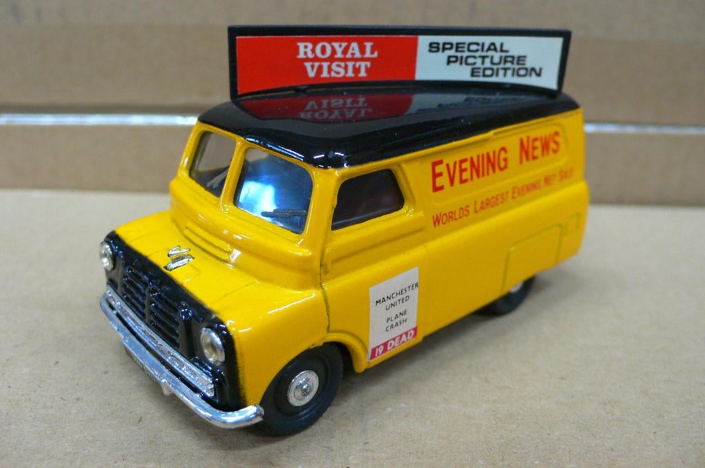 bedford ca van EVENING NEWS- corgi  1/43-ROYAL VISIT!!!!!!!!, Verzenden, Nieuw, Auto, Corgi