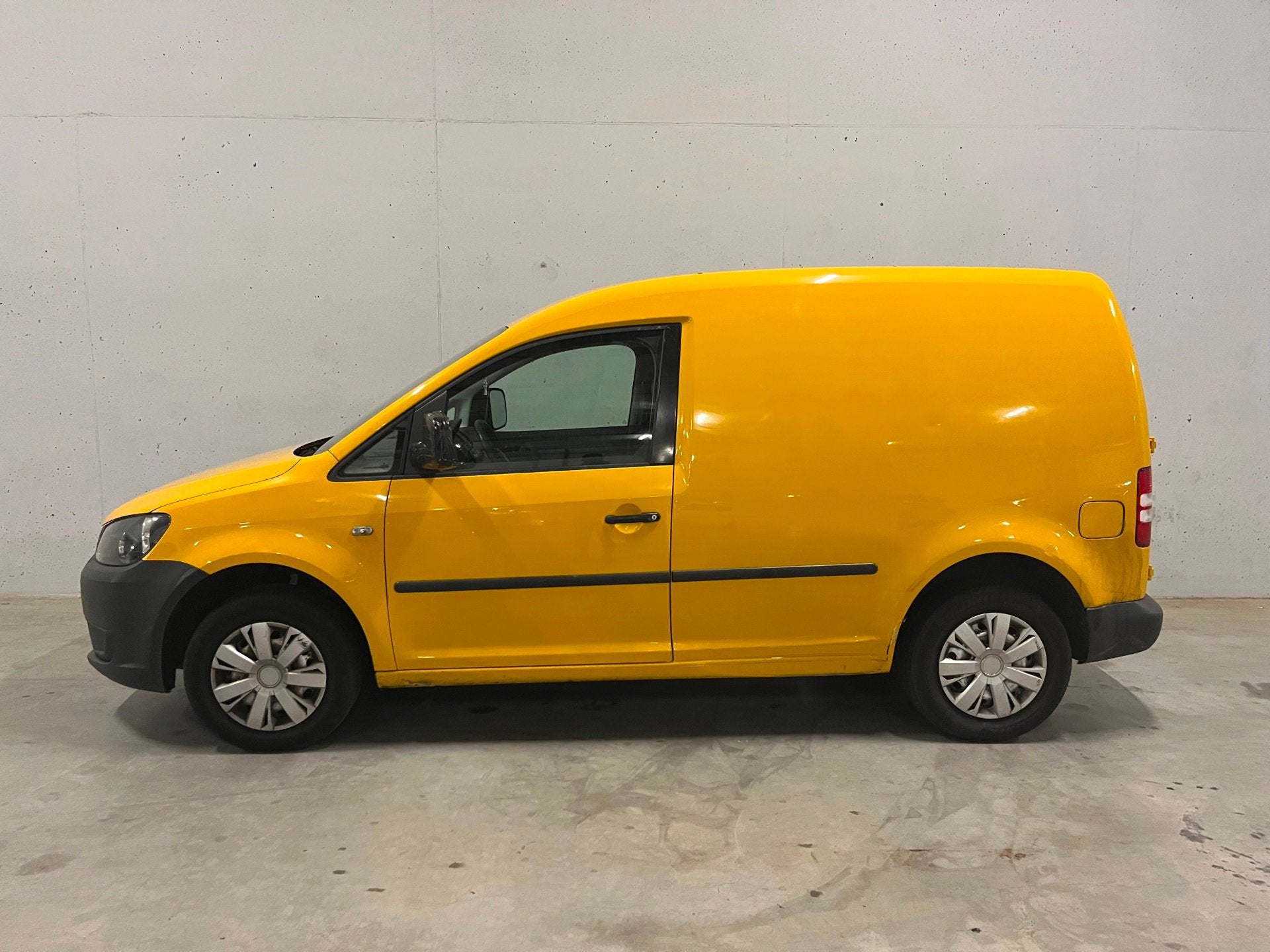 Volkswagen Caddy 1.6 TDI Airco Trekhaak Cruise C. BTW 21%, Auto's, Voorwielaandrijving, Gebruikt, 4 cilinders, 700 kg